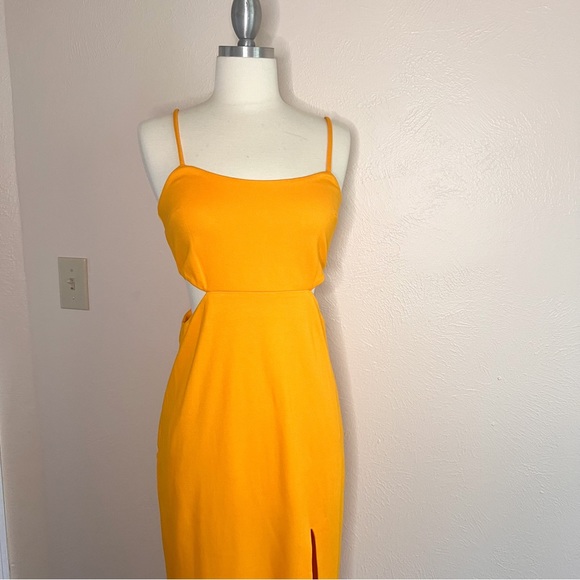 H:Ours Haydon Dress in Canary Yellow size medium - Picture 4 of 8